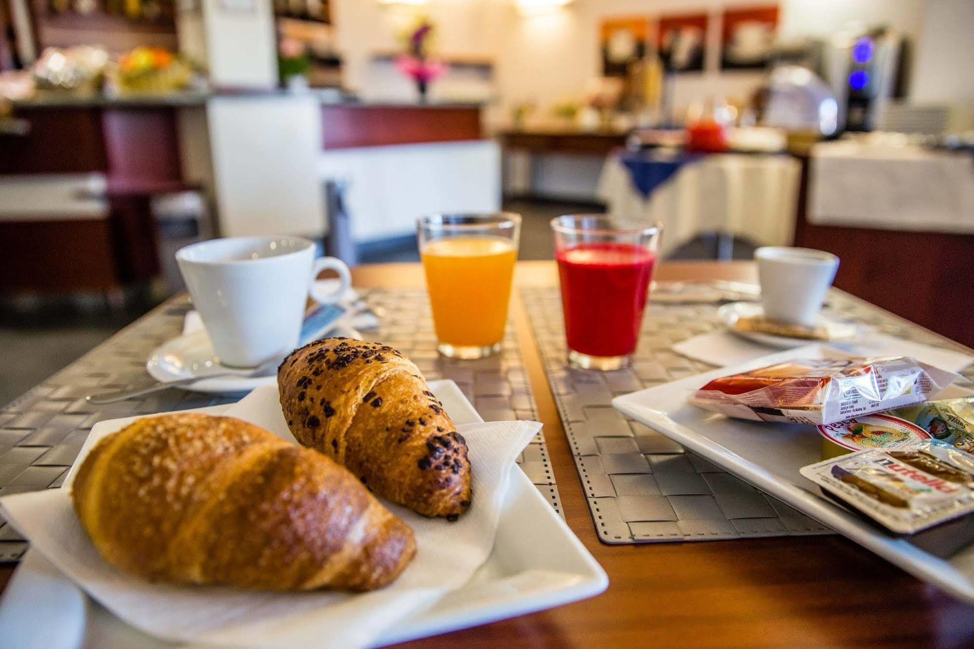 Gallia Hotel 3*